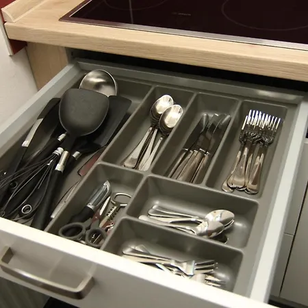 / Flat / Im Herzen Von * Drezno