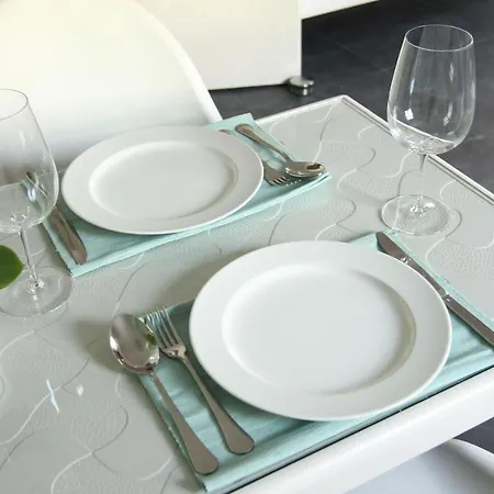 Lägenhet / Flat / Im Herzen Von